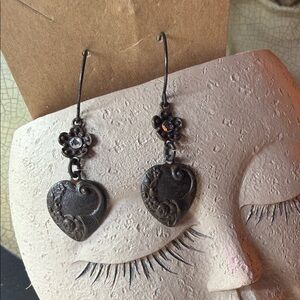 briwn Heart& floral rhinestone Earrings